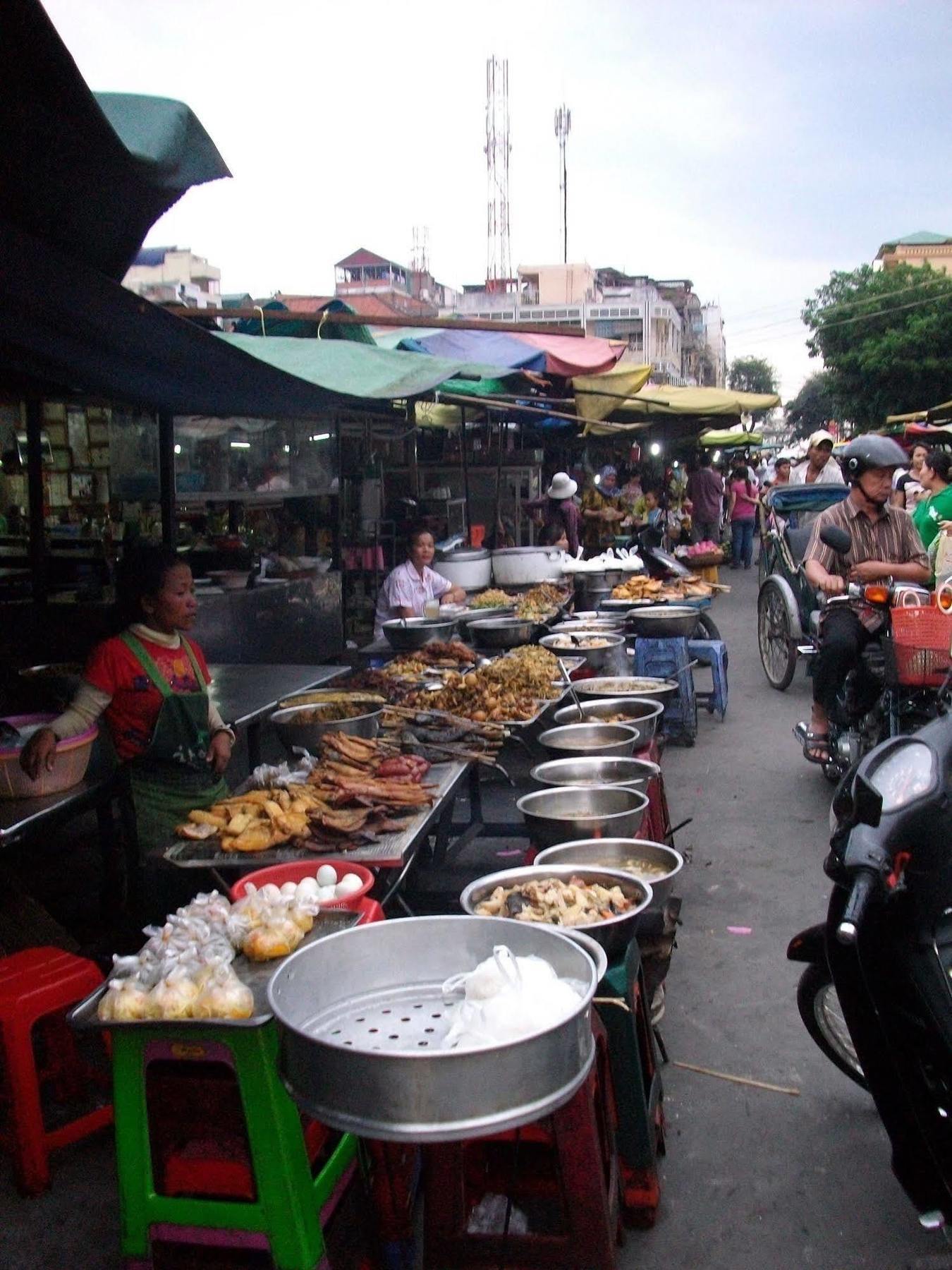 Riverside Backpackers Phnom Penh Extérieur photo